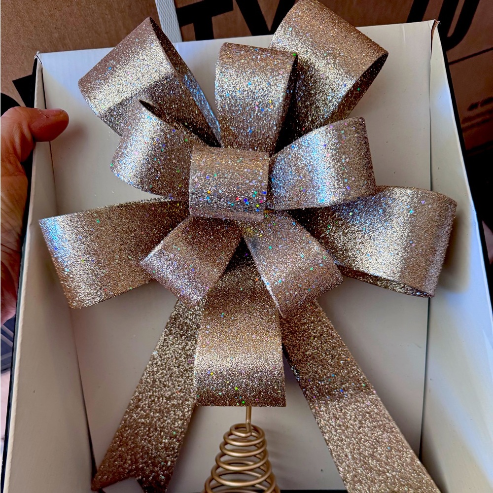Tree topper